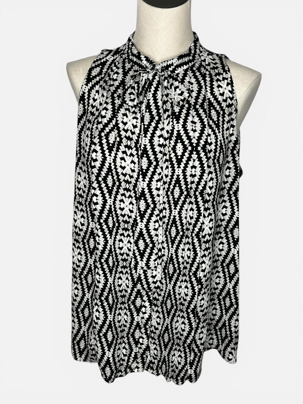 Worthington Black & White Geometric Halter Sleeveless Blouse Tie neck Size XL